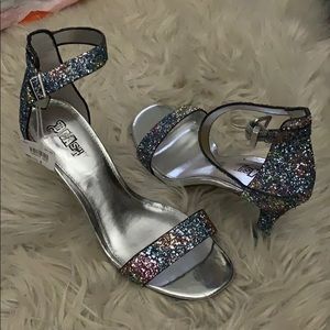 Glitter ankle strap high heels sandal